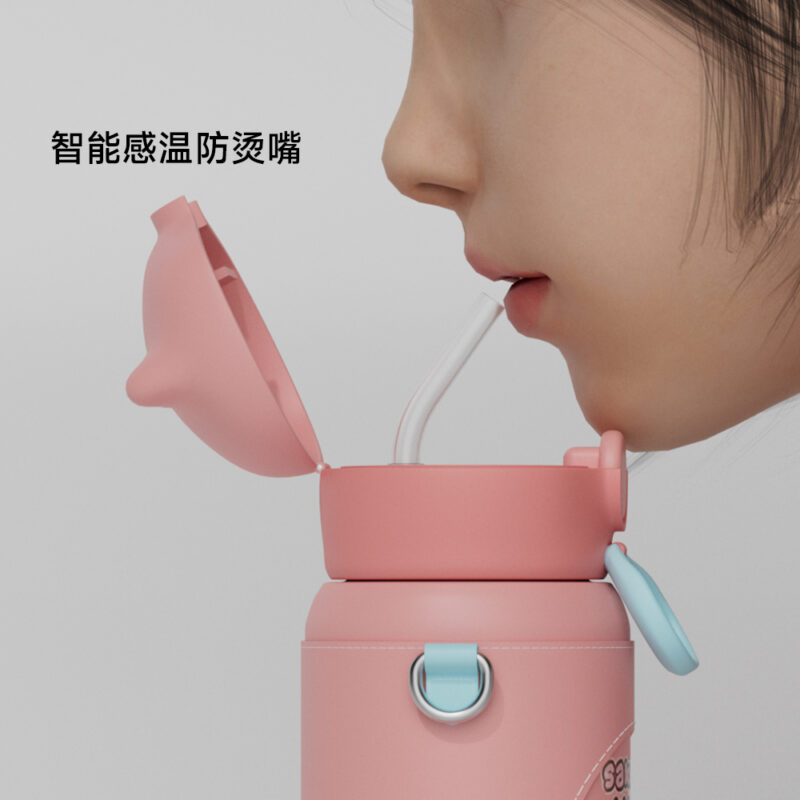 智能感温儿童保温杯防烫嘴设计 50℃自动锁水吸管杯 开盖不喷溅水壶